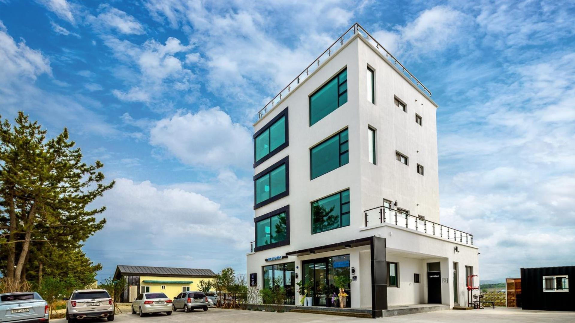 Gangneung Hello 4000 Pension Exterior photo